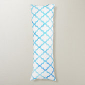 Moderne blauwe witte waterverf quatrefoliepatroon lichaamskussen (Voorkant Verticaal)