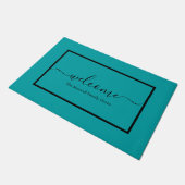 Moderne blauwgroen zwarte scriptnaam welkomstwoord deurmat (Schuin)