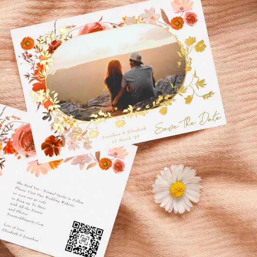 Moderne bloemframe foto QR-code save the date Folie Uitnodiging