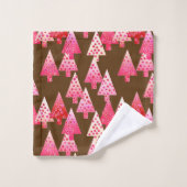 Moderne bloemige kerstbomen, koraalroze en bruin bad handdoek (Wasdoekje)