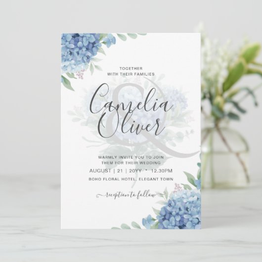 Moderne Blue Hydrangea Floral Faire-part de mariag (Debout devant)