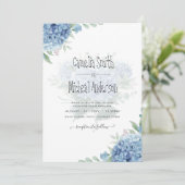 Moderne Blue Hydrangea Floral Faire-part de mariag (Debout devant)