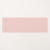 Moderne Blush Roze Witte Script Monogram Yogamat (Voorkant (horizontaal))