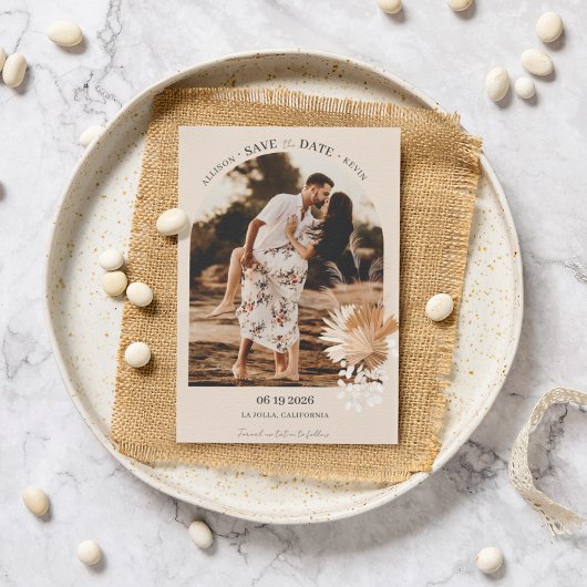 Moderne Boho boog foto minimalistische bruiloft Save The Date