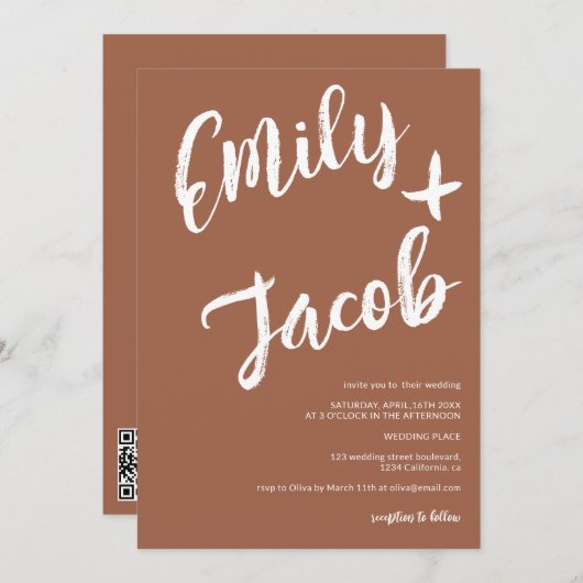 Moderne borstelnamen terracotta qr code bruiloft kaart (Voorkant / Achterkant)