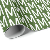 Moderne bosgroene witte aangepaste monogram patroo cadeaupapier (Rol Hoek)