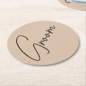 Moderne Bruid | Beige + Zwarte Schrift Ronde Kartonnen Onderzetter (Gebogen)