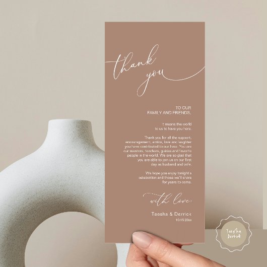 Moderne bruiloft in een binnenste plaats Hartelijk Programma