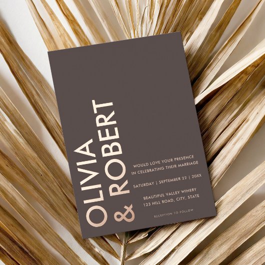 Moderne bruine vet minimalistische bruiloft folie uitnodiging