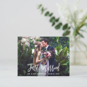 Moderne Brush Script Net Getrouwd Trouwfoto Briefkaart (Staand voorkant)