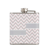 Moderne chevron grijs, roze bruiloft gepersonalise heupfles (Achterkant)