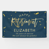 Moderne Chic Script Elegant Gold Happy Retirement Spandoek (Horizontaal)