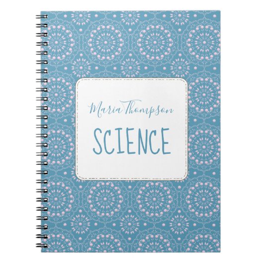 Moderne chic Simple Student Onderwerp Periwinkle P Notitieboek (Voorkant)