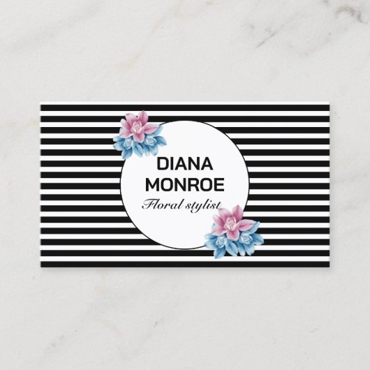 Moderne cirkel bloemenkrans zwart & wit gestreept visitekaartje (Voorkant)