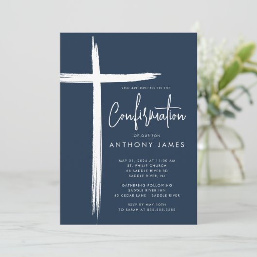 Moderne Cross Boys Bevestiging Uitnodiging (Staand voorkant)