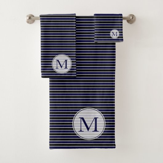 Moderne donkerblauwe strepen, monogrammen bad handdoek (Insitu)