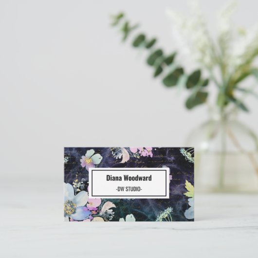 Moderne, donkere, platte Visitekaartje (Staand voorkant)