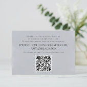 Moderne, eenvoudige blauwe QR-code website met min RSVP Kaartje (Staand voorkant)