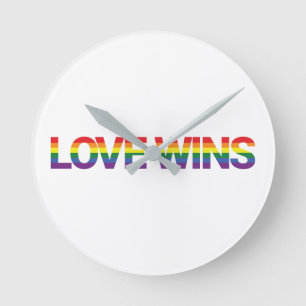 Moderne, eenvoudige, kleurrijke, levendige liefdes ronde klok