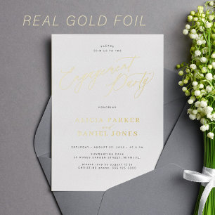 Moderne eenvoudige script goud folie verloving fee uitnodiging