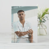 Moderne Eenvoudige Witte Foto Afstuderen Aankondig Kaart (Staand voorkant)