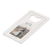 Moderne Elegant Arch Fotoscript Wedding Favoriet Kredietkaart Flessenopener (Voorkant Gekanteld)