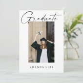 Moderne Elégant Collage Graduation Invitation (Debout devant)