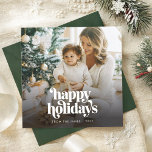 Moderne Élégant Joyeux Joyeux Vacances Photo Carte<br><div class="desc">Cette carte moderne et élégante de Noël avec photo de vacances dispose d'un design propre et sophistiqué avec typographie rétro et un accueil de Noël classique.</div>