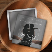 Moderne Elegant Script Couple Photo Save the Date Magneet