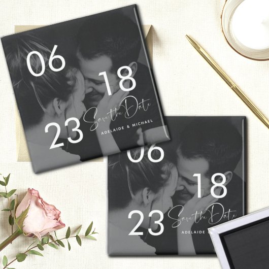 Moderne Elegant Script Couple Photo Save the Date Magneet