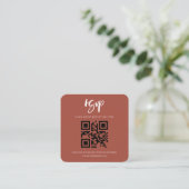 Moderne elegant verbrand baksteen QR code RSVP res Informatiekaartje (Staand voorkant)