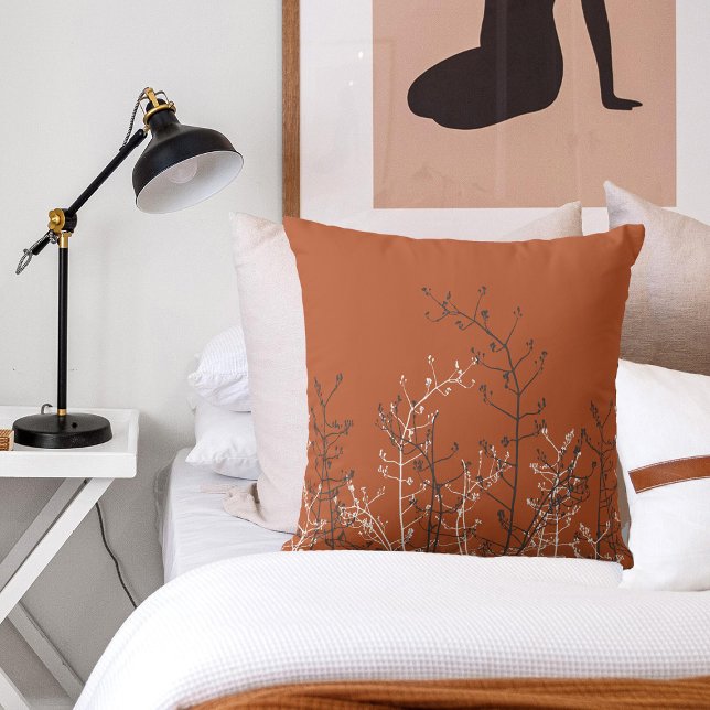 Moderne, elegante Abstracte Rust Brown Grey Flower Kussen (https://pixabay.com/photos/bed-furniture-interior-room-home-6830011/)