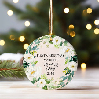 Moderne elegante eerste kerst getrouwd keramisch ornament