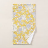 Moderne Elégante Mustard Jaune Marigold Fleurs (Serviette à main)
