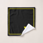 Moderne Elegante Zwarte Gele Monogram Script Bad Handdoek (Wasdoekje)