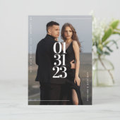 Moderne en Eenvoudige Foto Save The Date Kaart (Staand voorkant)