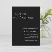 Moderne en minimalistische Typografie Black Weddin Kaart (Staand voorkant)