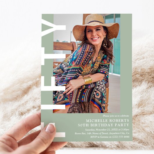 Moderne FIFTY Foto 50th Birthday Party Invitation Kaart