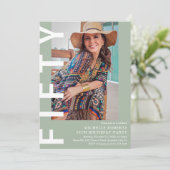 Moderne FIFTY Foto 50th Birthday Party Invitation Kaart (Staand voorkant)