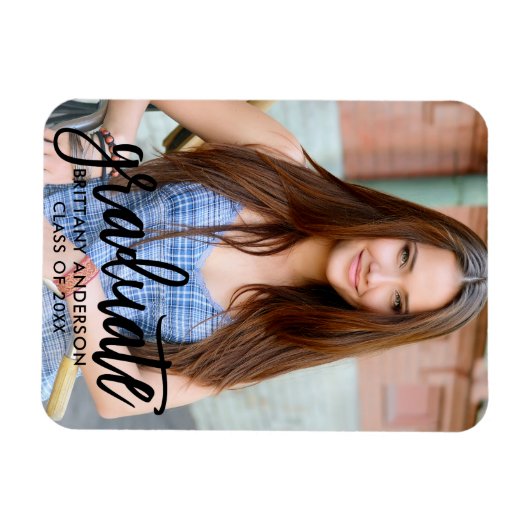 Moderne foto afstudeer aankondiging in Brush Scrip Magneet (Horizontaal)