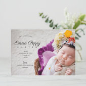 Moderne foto collage Monogram pasgeboren meisje ge Aankondiging (Staand voorkant)