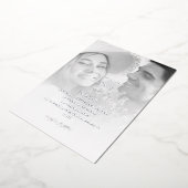 Moderne foto zwart-wit 7 Vertical Wedding Folie Uitnodiging (Gedraaid)