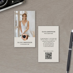 Moderne Fotograaf Foto QR Eenvoudige Neutrale Toon Visitekaartje