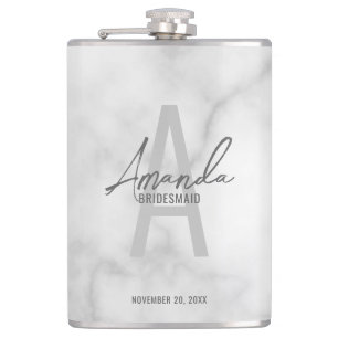 Moderne gepersonaliseerde bruidsmeisje monogram en heupfles