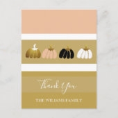 Moderne gepersonaliseerde pompoenen in zwart, wit, feestdagenkaart (Voorkant)