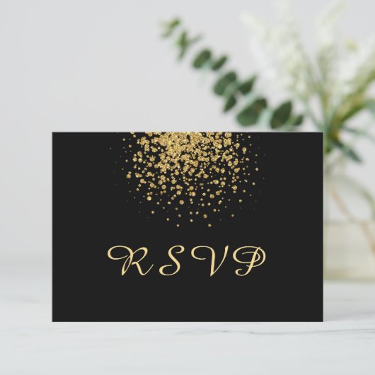 Moderne Gold Confetti op zwart RSVP Kaartje (Staand voorkant)