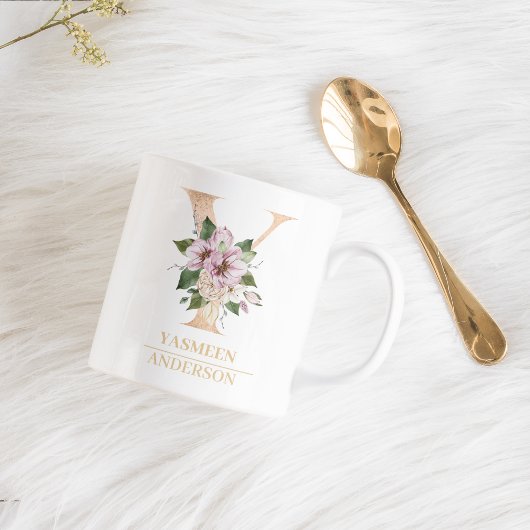 Moderne gouden Waterverf bloemletter Y | Monogram Koffiemok
