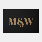 Moderne gouden zwarte monogram initialen deurmat (Voorkant)