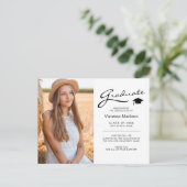 Moderne Graduate Elegante Script | Trendy Foto Briefkaart (Staand voorkant)