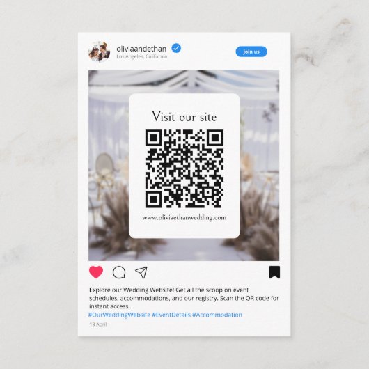 Moderne grappige sociale media bruiloft website informatiekaartje (Voorkant)